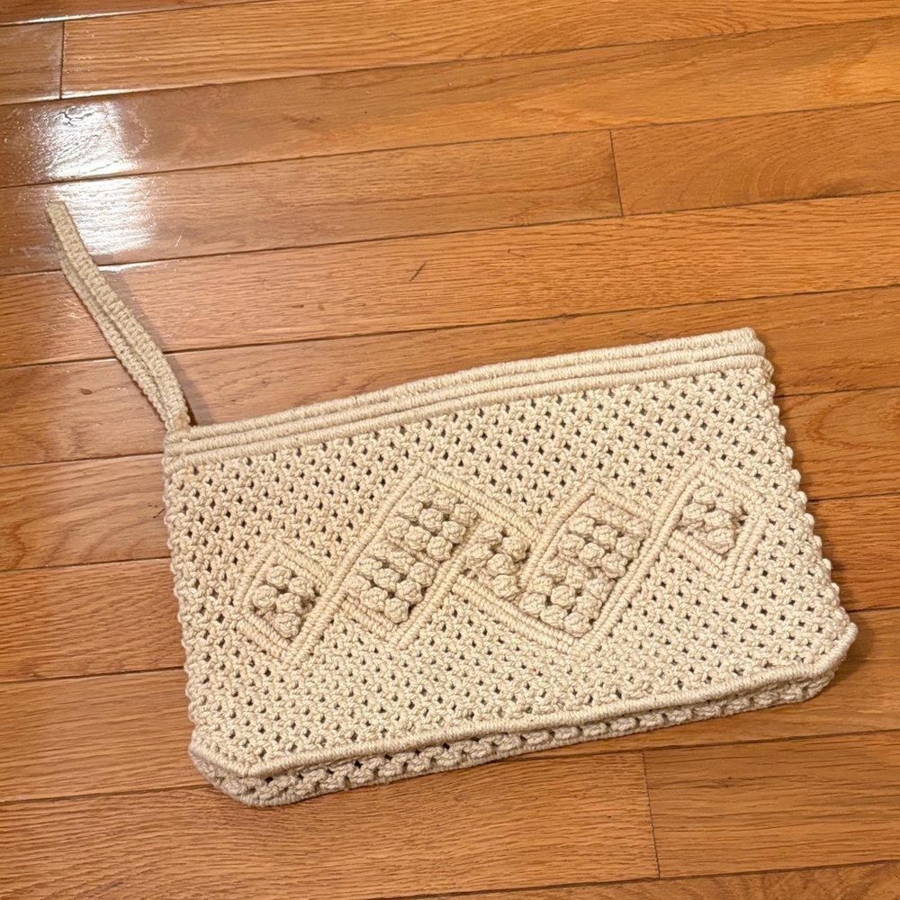 Elegant Cream Crochet Clutch